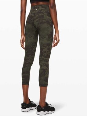 Lululemon Wunder Under High-Rise Tight 25” Full-On Luxtreme Green Camo size 12